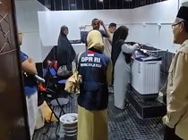 DPR Tinjau Pemondokan, Hanya Ada 7 Mesin Cuci untuk Layani 2.000 Jemaah Haji