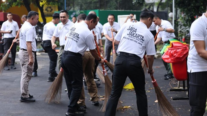 Gerakan Jaga Jakarta Bersih dan Asri