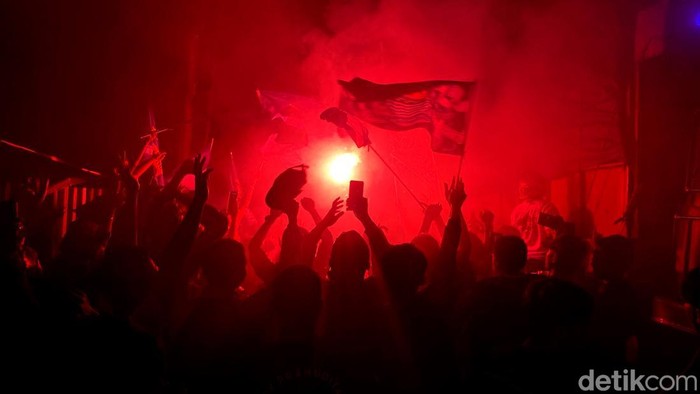 Jalanan Bandung memerah setelah Persib Juara