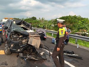 2 Staf Gus Hilman Meninggal, Duduk di Sisi Kiri Saat Kecelakaan di Tol Paspro