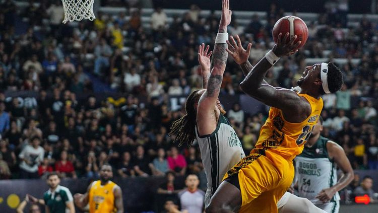Kesatria Bengawan Solo Menang Dramatis 82-81 atas Bogor Hornbills di Playoffs IBL 2026