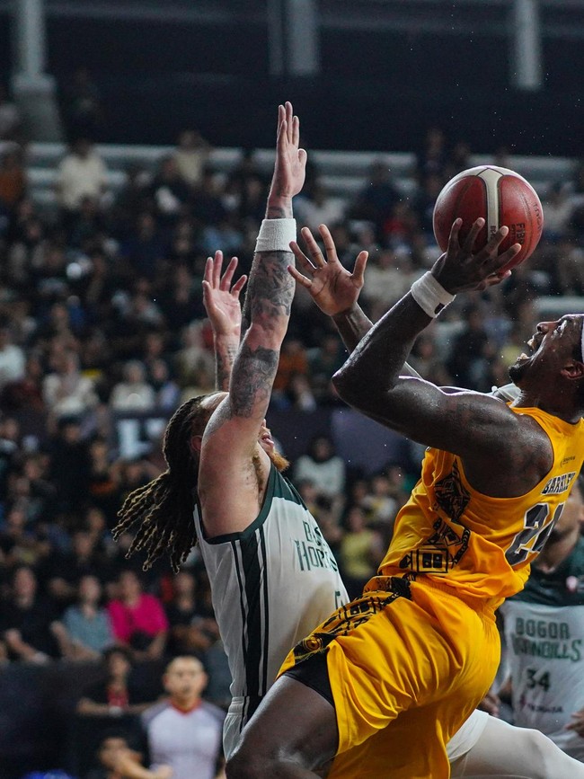 Kesatria Bengawan Solo Menang Dramatis 82-81 atas Bogor Hornbills di Playoffs IBL 2026