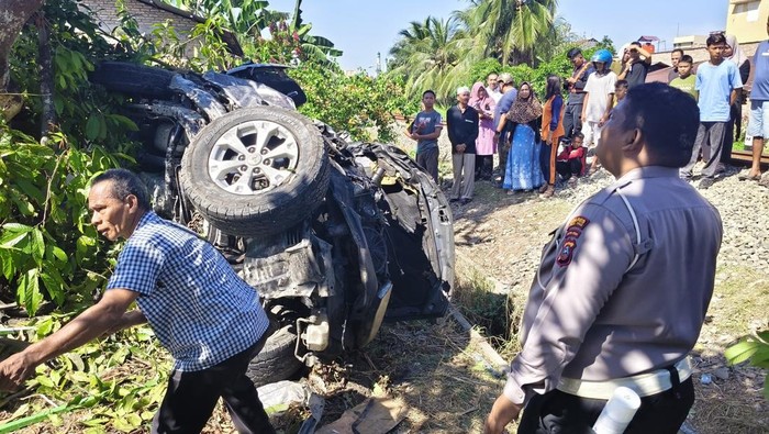 Kronologi Kecelakaan Maut Kereta Api Vs Pajero di Tebing Tinggi 