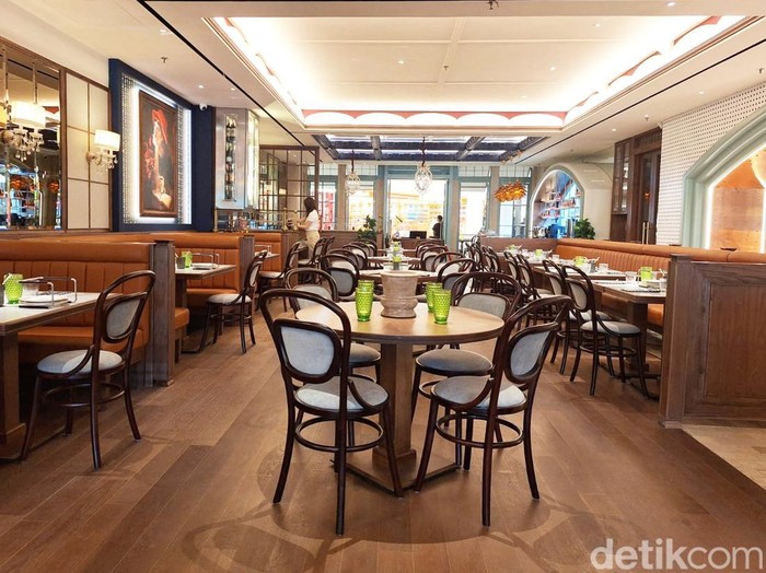 Restoran Le Comptoir Quartier di Plaza Indonesia.