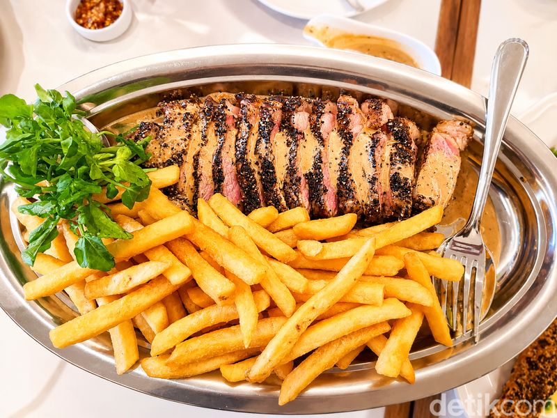 Le Comptoir Quartier Restoran Le Comptoir Quartier di Plaza Indonesia.