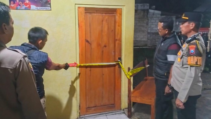 Lokasi rumah karaoke di Desa Olehsari diberi garis polisi usai kematian kakek 52 tahun.