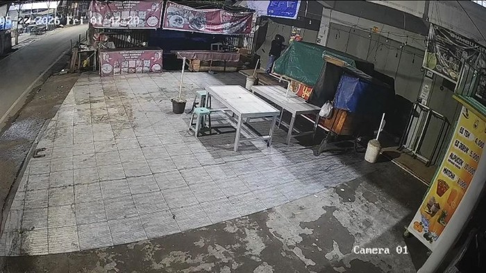 Maling bertopeng bobol toko di Palembang terekam CCTV