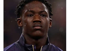 Maguire dan Shaw ditinggal, Kobbie Mainoo menjadi satu-satunya pemain MU yang dipanggil Tuchel. Foto: X.com