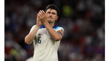Saya yakin bisa memainkan peran penting bagi negara saya musim panas ini setelah musim yang saya jalani. Saya sangat terkejut dan kecewa dengan keputusan ini, tulis Maguire di X. Foto: X.com