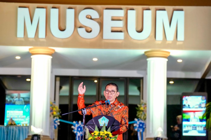 Menbud Fadli Zon
