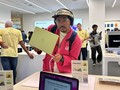MacBook Neo Diserbu Anak Muda, Muklay Sebut Paling Funky