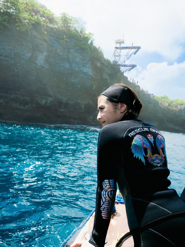 Prilly Latuconsina Rela Belang, Happy Jadi Rescue Diver Kompetisi Cliff Diving