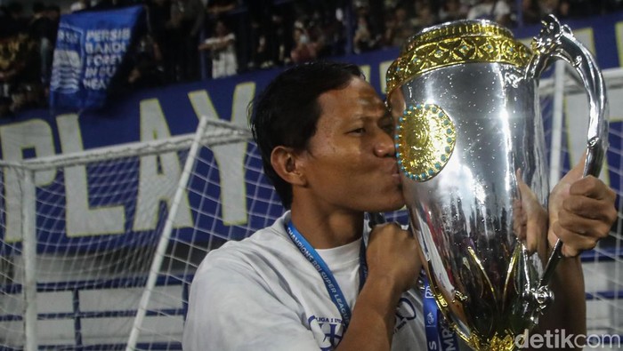 Sejarah ! Persib Juara 3 Kali Beruntun Liga