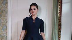 Penampilan Selena Gomez Dipuji Makin Cantik