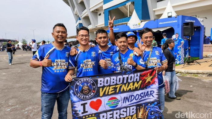 Suasana Stadion GBLA