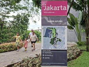 Menyambangi Taman Apung, Spot Liburan Murah di Jakarta Timur