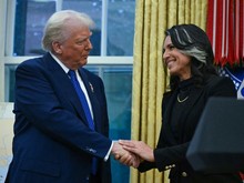 Mundurnya Bos Intelijen AS dan Cerita Cekcok dengan Trump soal Perang Iran