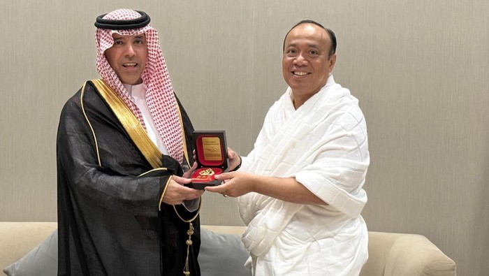 Wakapolri Komjen Dedi Prasetyo melakukan pertemuan dengan jajaran Presidency of State Security (PSS) Arab Saudi di Kantor PSS, Kota Riyadh, Arab Saudi (dok.istimewa)