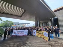 150 Warga Perumahan Elite Asya Geruduk Kantor Pemasaran