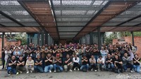  XPENG G6 merupakan SUV crossover listrik pintar berkapasitas lima penumpang yang dibangun menggunakan arsitektur 800 volt. Teknologi tersebut memungkinkan pengisian daya super cepat melalui sistem DC fast charging, dengan kemampuan mengisi baterai dari 10 persen hingga 80 persen hanya dalam waktu sekitar 12 menit.