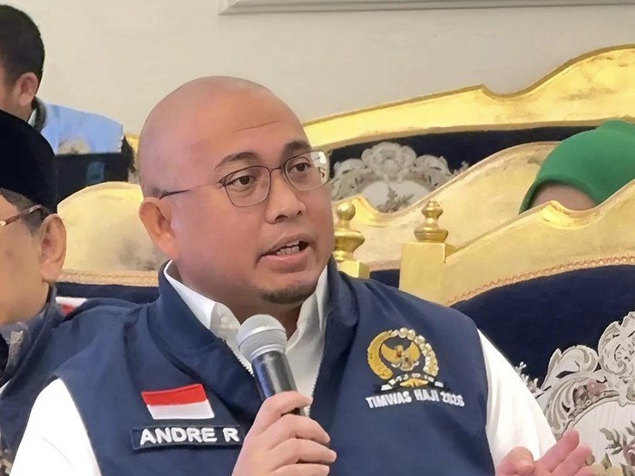 Anggota Tim Pengawas (Timwas) Haji DPR RI Andre Rosiade di Makkah