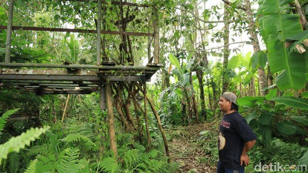Anjungan Tukad Melangit Kondisi terkini Anjungan Tukad Melangit di Bangli yang sudah tak buka lagi.