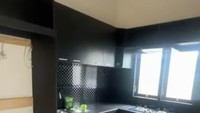 Ia meminta kepada netizen jangan banyak berspekulasi soal penjualan rumah tersebut.  Foto: dok instagram Danang DA