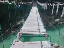 Jauh-jauh ke Labuan Bajo, 2 Turis Austria Tewas Terjatuh gegara Jembatan Patah
