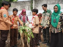 Tanamkan Kepedulian, Siswa SD di Probolinggo Kompak Patungan Kurban