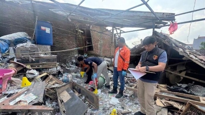 Rumah warga di Kepanjen Malang meledak karena petasan