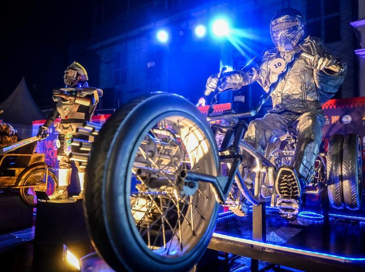 Manusia Patung Ramaikan Festival Humanoid di Kota Tua Jakarta