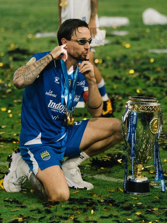 Marc Klok di Persib: Maung Klok, Trophy Klok