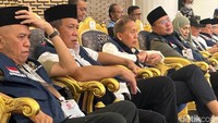 Dalam rapat tersebut, Timwas DPR menyampaikan sejumlah catatan terkait layanan jemaah, termasuk evaluasi pemondokan dan fasilitas yang masih perlu ditingkatkan. Meski demikian, DPR mengapresiasi pelaksanaan haji di Madinah yang dinilai berjalan baik pada tahap awal penyelenggaraan. Dok. Timwas Haji DPR