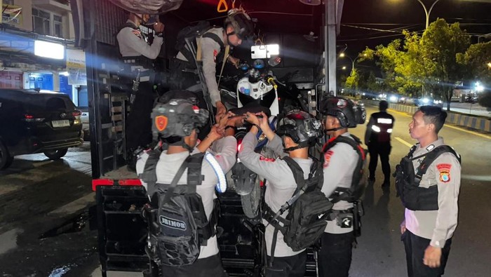 Polisi menyita 14 kendaraan saat patroli di sejumlah wilayah di Sorong.