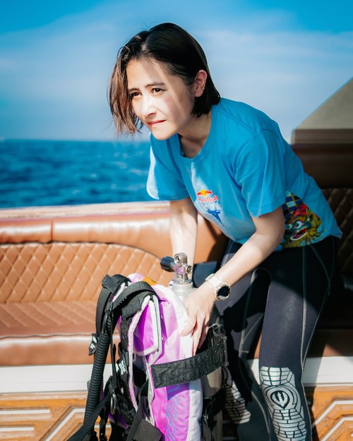 Prilly Latuconsina jadi Rescue Diver