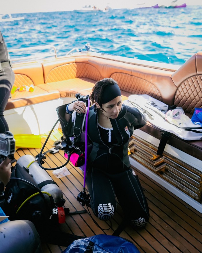 Prilly Latuconsina jadi Rescue Diver