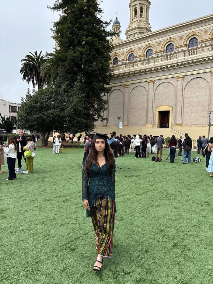 Ririn Ekawati ke San Fransisco, Hadiri Momen Wisuda Jasmine Abeng