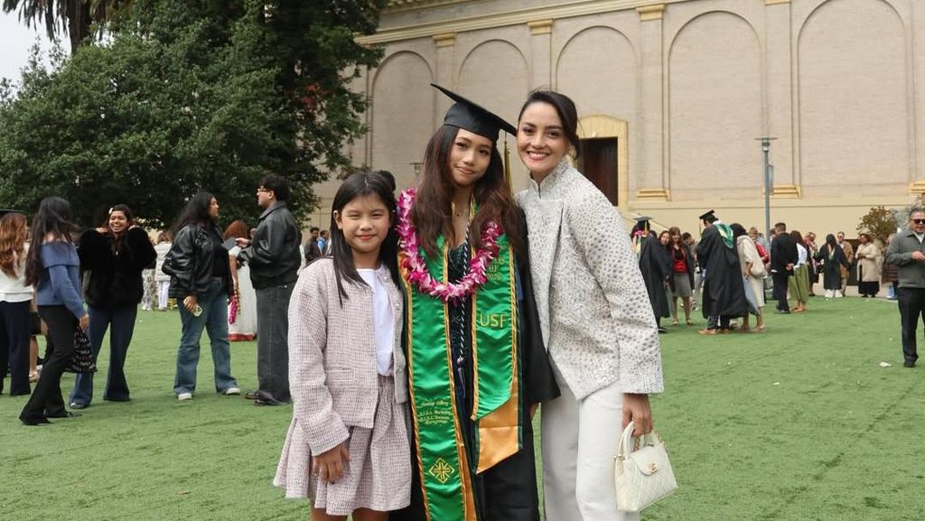 Ririn Ekawati ke San Fransisco, Hadiri Momen Wisuda Jasmine Abeng