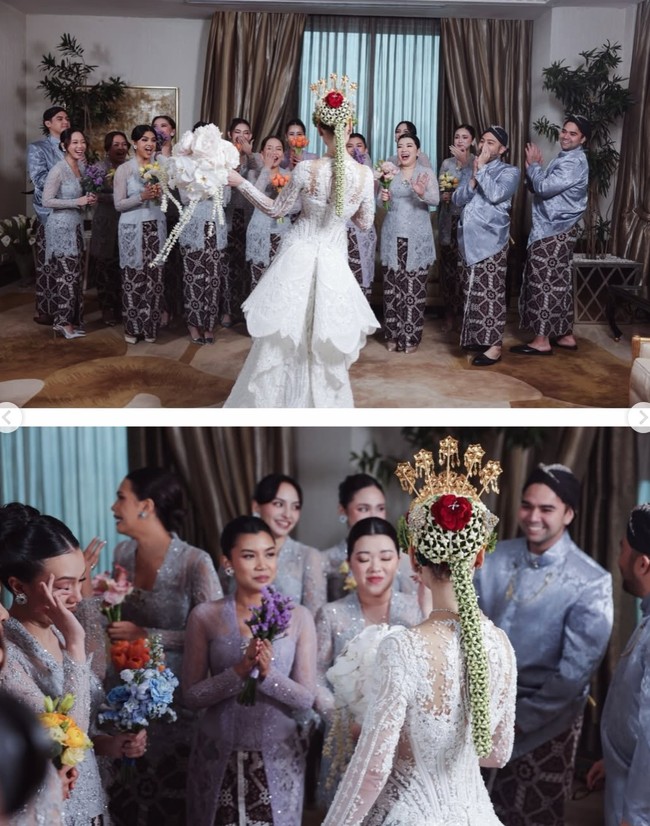 Bridesmaid dan groomsman tampil dalam balutan kebaya dan beskap seragam berwarna abu-abu. Penampilan para groomsman makin lengkap dengan blangkon yang menutupi kepala. Foto: Instagram/@tengkunadiraadn