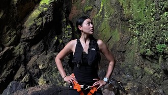 Wendy Walters Bak Lara Croft, Rappeling di Gua Jomblang dan Ngeleng