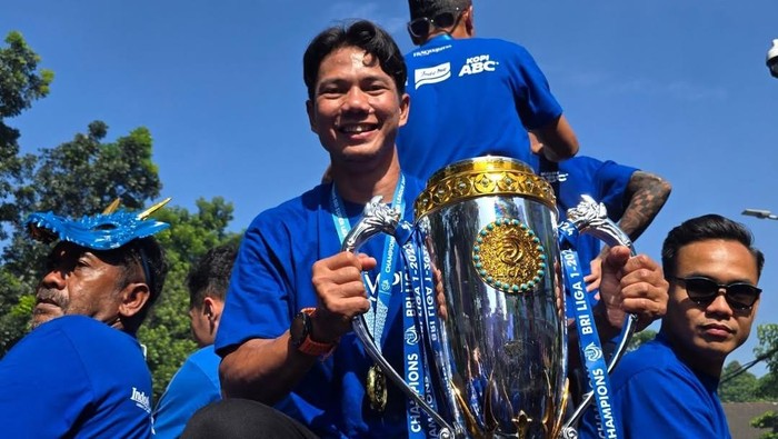 Achmad Jufriyanto, pemilik lima gelar juara di Liga Indonesia.