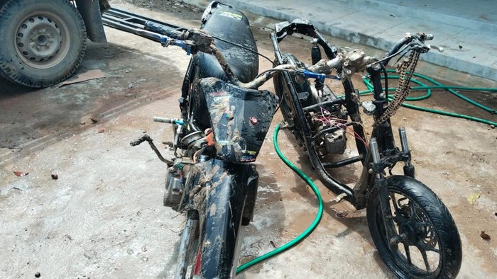 Barang bukti kasus begal yang disita Polda Sumsel (dok. Istimewa)