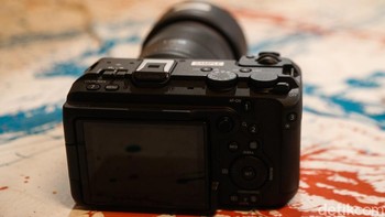 Kamera terbaru Canon mendukung produksi video horizontal, vertikal, hingga cinematic dalam satu kali pengambilan gambar.  