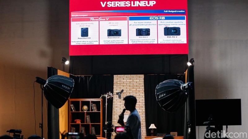 Canon memperkenalkan EOS R6 V di Indonesia untuk kebutuhan produksi video modern. Kamera full-frame ini mendukung perekaman 7K dan konten multiformat.