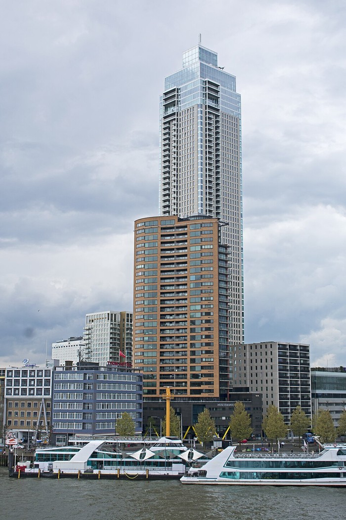 De Zalmhaven Tower yang dibangun bak mainan Lego