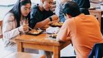 Romantis! Erina Gudono Kulineran Bareng Kaesang hingga Masak di Rumah