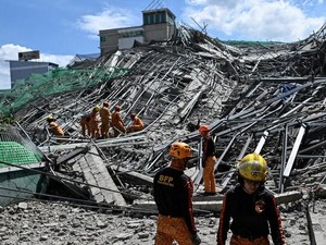 Gedung 9 Lantai di Filipina Ambruk, Korban masih Terjebak