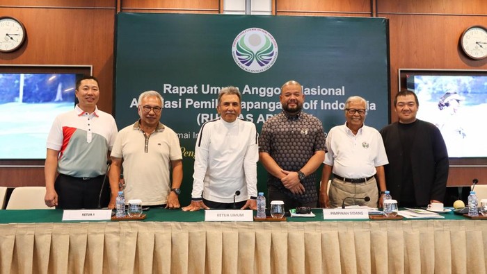 Asosisasi Pemilik Lapangan Golf Indonesia (APLGI) baru saja memilih ketua umum untuk periode 2026-2030. Budiarsa Sastrawinata terpilih secara aklamasi.