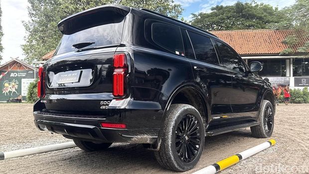 GWM Tank 500 Diesel 4x4 Black Warrior