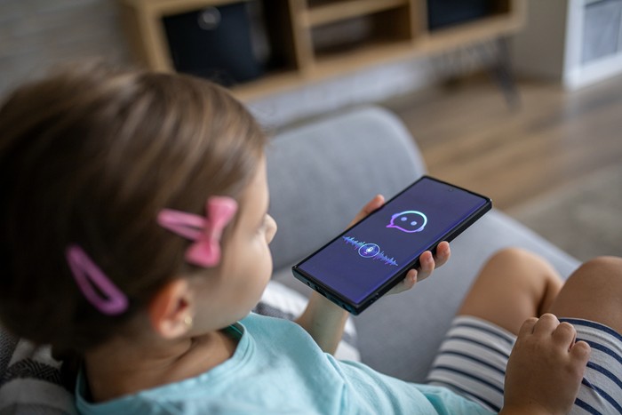 Ini yang Bisa Terjadi pada Perkembangan Otak Anak jika Sering Gunakan AI Chatbot